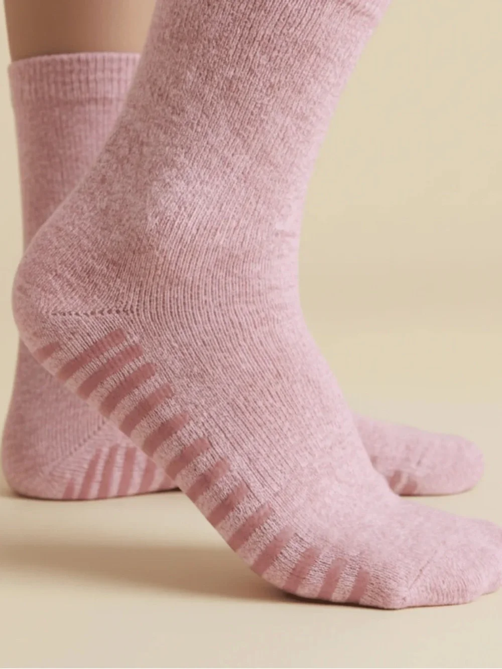 GripJoy Heather Pink Crew Grip Socks